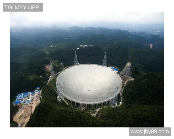 亚当斯的传奇人生与科学探索之旅：从天文学到人类未来的启示